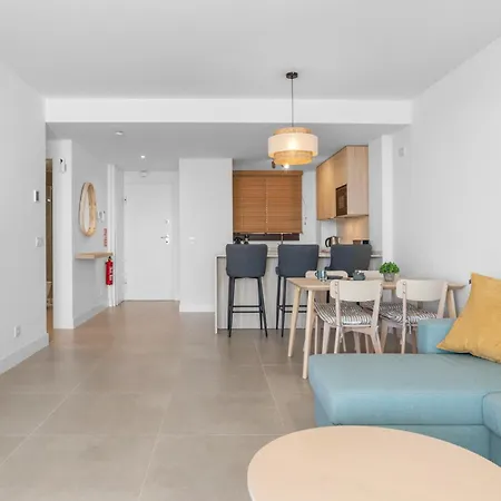 Vivi Homes - Casa De Daisy - Pool - Terrace - Sea Views * 푸엔히롤라