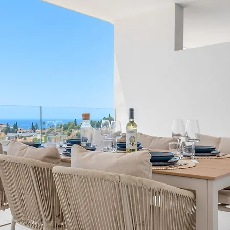 Vivi Homes - Casa De Daisy - Pool - Terrace - Sea Views 푸엔히롤라
