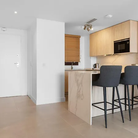 Vivi Homes - Casa De Daisy - Pool - Terrace - Sea Views * 푸엔히롤라