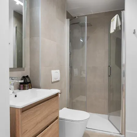 Vivi Homes - Casa De Daisy - Pool - Terrace - Sea Views * 푸엔히롤라